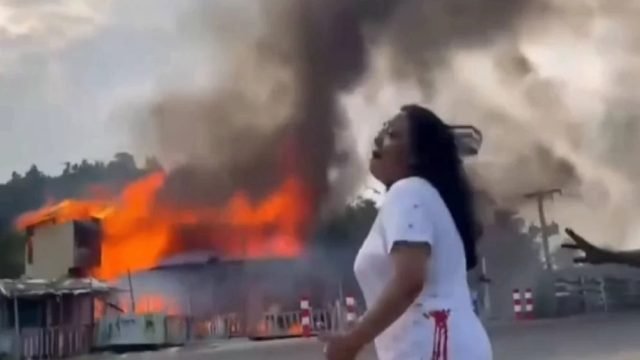 ‘আমার সাইফকে আইন্না দাও’