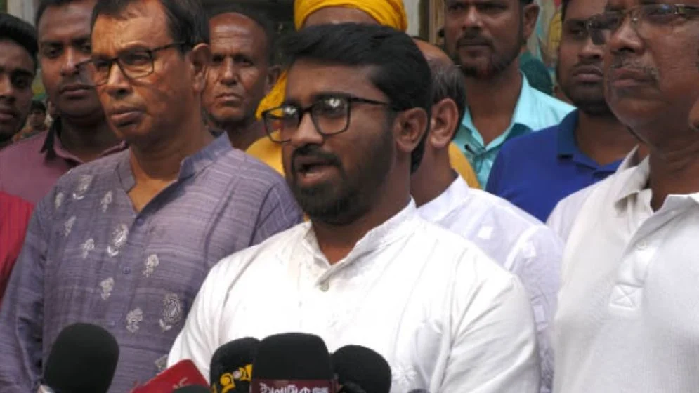 আ.লীগ ১৬ বছর ক্ষমতায় টিকে ছিল ভারতের আশীর্বাদে: রাশেদ খাঁন