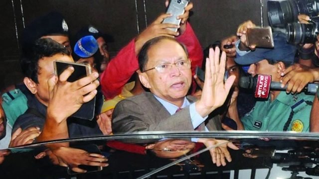 আমি কানাডায় স্ট্যাটাসবিহীন একেবারে ভাসমান ব্যক্তি: এস কে সিনহা