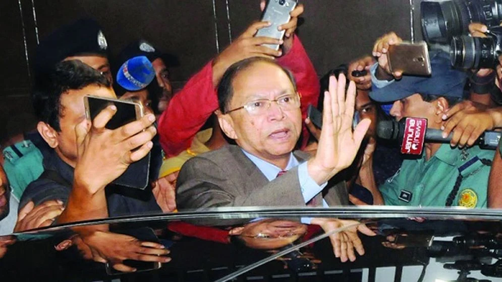 আমি কানাডায় স্ট্যাটাসবিহীন একেবারে ভাসমান ব্যক্তি: এস কে সিনহা
