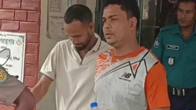 আবাসিক হোটেল থেকে ইয়াবাসহ দুই পুলিশ সদস্য গ্রেফতার